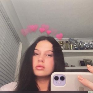 Meet your Posher, Jade